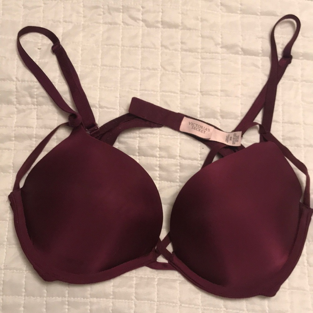 Victoria Secret Push-up Bra Burgundy color